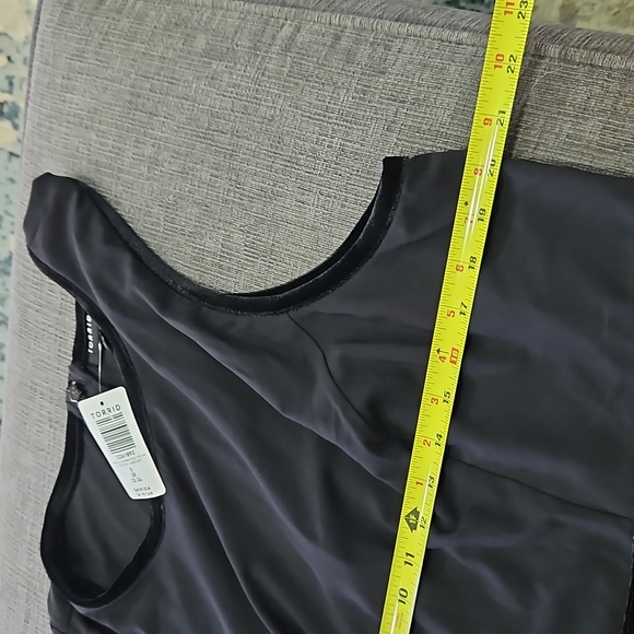 💥50% sale💥NEW Torrid asymmetrical tank sz3 #c69 - Picture 4 of 5